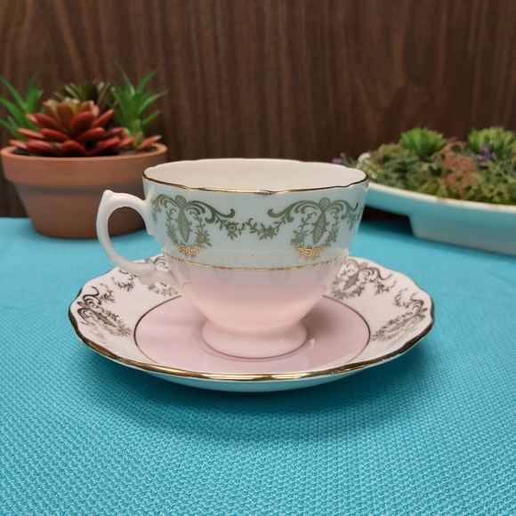 🫖 Royal Vale Cup & Saucer - Picture 8 of 8